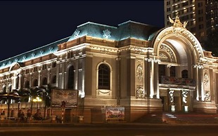 Happy Life Grand Hotel & Sky Bar