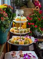 Happy Life Grand Hotel & Sky Bar