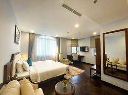 Happy Life Grand Hotel & Sky Bar