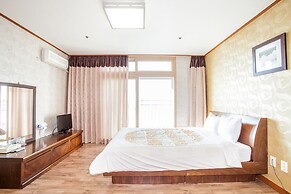 Ilsung Jeju Condo