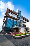 Divine Clarks Inn Suites