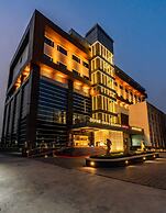 Divine Clarks Inn Suites