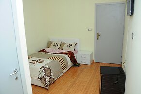 Dire Guest House