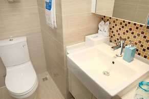 Chengdu Charm City Hotel