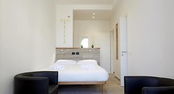 Raffaela's Suite & Rooms