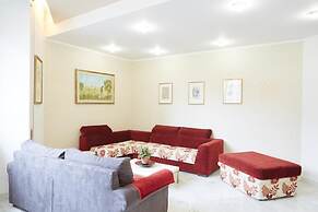 Flaminio & Popolo Large Apartment