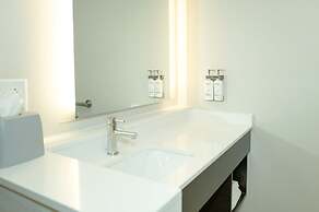 Holiday Inn Express & Suites Franklin - Berry Farms by IHG