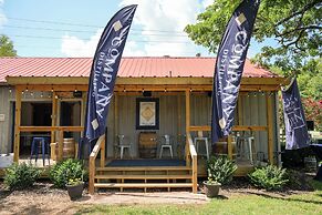 Holiday Inn Express & Suites Franklin - Berry Farms by IHG