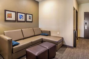 Comfort Suites Brunswick - Clevelend Southwest