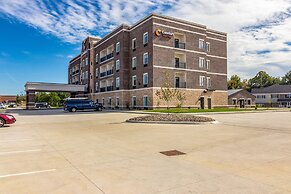 Comfort Suites Brunswick - Clevelend Southwest