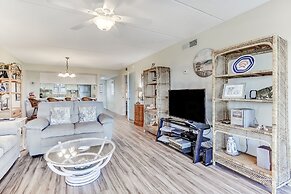 Atlantic Ocean View Condo, Easy Access to the Pool and Beach by RedAwn