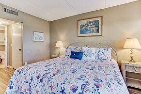Atlantic Ocean View Condo, Easy Access to the Pool and Beach by RedAwn