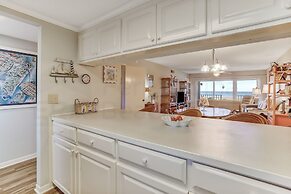 Atlantic Ocean View Condo, Easy Access to the Pool and Beach by RedAwn