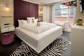 Staypineapple, An Artful Hotel, Midtown