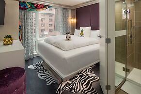 Staypineapple, An Artful Hotel, Midtown