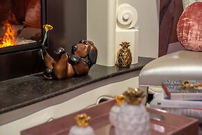 Staypineapple, An Artful Hotel, Midtown