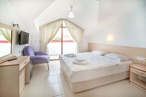 Suzanne Hotel & Restaurant