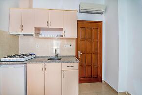 Suzanne Hotel & Restaurant