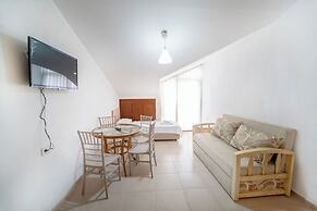 Suzanne Hotel & Restaurant