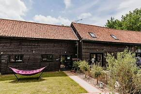Creeksea Place Barns
