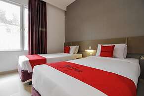 RedDoorz near Goa Sunyaragi