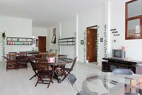 RedDoorz Premium @ Gandaria Jagakarsa