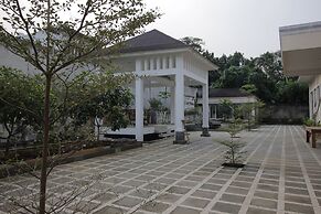 RedDoorz Premium @ Gandaria Jagakarsa