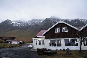 Guesthouse Gerði