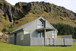 Old Cottage - Reynivellir II