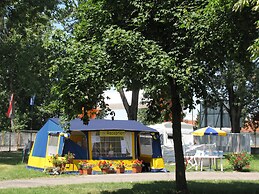 Happy Camp mobile homes in Füred Camping