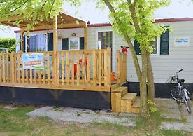 Happy Camp mobile homes in Füred Camping