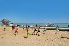 Happy Camp mobile homes in Füred Camping