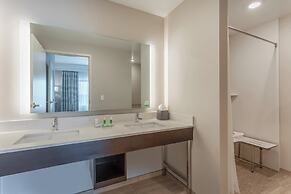 Holiday Inn Hotel And Suites Jefferson City by IHG