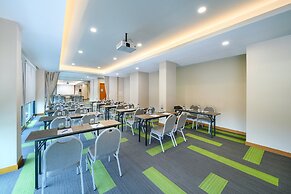 Holiday Inn Express Jakarta Matraman by IHG