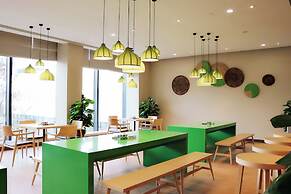 Holiday Inn Wuxi Taihu New City by IHG