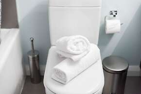 QuickStay Yorkville Paradise - Yonge & Bloor