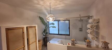 Taboga Eco Boutique Hotel