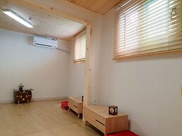 Dal Garam Guesthouse