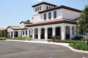 Windsor At Westside #15 - 9 Bed 6 Baths Villa