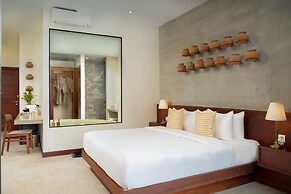 Gold Smith Residence