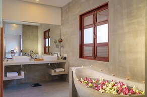 Gold Smith Residence