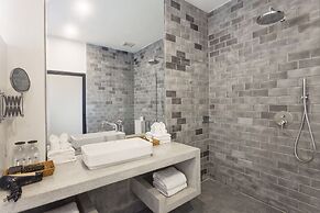 Gold Smith Residence