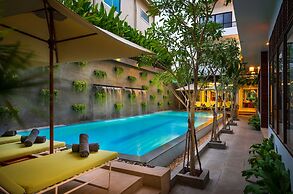 Gold Smith Residence