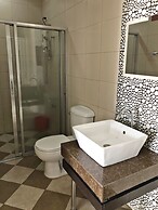 Quezon Premier Hotel Candelaria