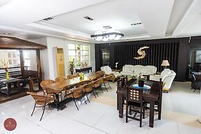 Quezon Premier Hotel Candelaria
