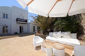 Villa Alessandra - Near Ornos Beach