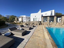 Villa Alessandra - Near Ornos Beach