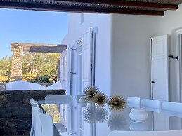 Villa Alessandra - Near Ornos Beach