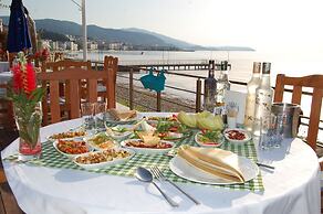 Grand Koru Otel Beach