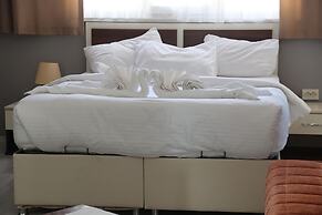 Grand Koru Otel Beach